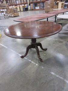 lot 318 image: SOLID WOOD ROUND TABLE