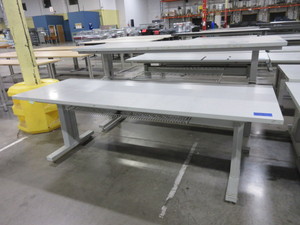 lot 335 image: BOSTON TECH HEAVY DUTY  ADJUSTABLE HEIGHT WORK TABLES