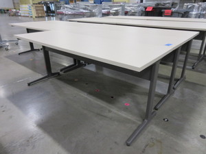 lot 351 image: HERMAN MILLER LAMINATE TOP WORK TABLES WITH GRAY METAL BASE