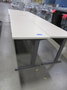 lot 353 image: HERMAN MILLER LAMINATE TOP WORK TABLES WITH GRAY METAL BASES
