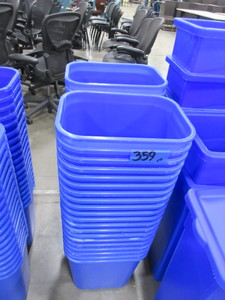 lot 359 image: CONTINENTAL 7 GALLON RECYCLE BINS