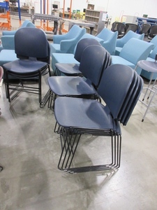 lot 408 image: STEELCASE PLASTIC STACKING CHAIRS WITH SLED BASE - NAVY