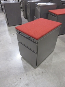 lot 436 image: HERMAN MILLER MOBILE FILE PEDESTALS WITH RED FABRIC TOPS