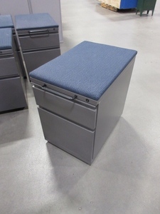 lot 437 image: HERMAN MILLER MOBILE FILE PEDESTALS WITH BLUE FABRIC TOPS