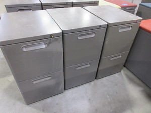 lot 448 image: FREESTANDING FILE PEDESTALS