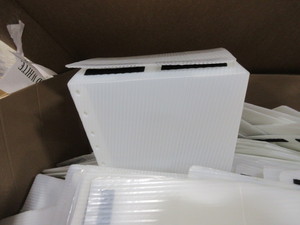 lot 484 image: GAYLORD BIN OF PLASTIC TOTES