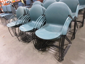 lot 402 image: STEELCASE PLASTIC STACKING CHAIRS - TEAL
