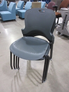 lot 425 image: HERMAN MILLER CAPER STACKING CHAIRS - GRAY