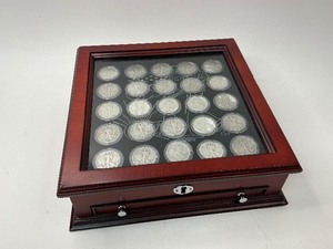 lot 2 image: 25x Walking Liberty Half Dollar Collection from 1916-1947