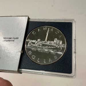 lot 45 image: 1984 Silver Canadian Dollar
