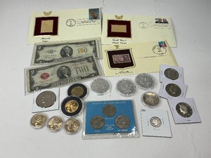 lot 70 image: Random Collectors Lot