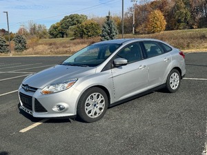2012 Ford Focus SE Sedan