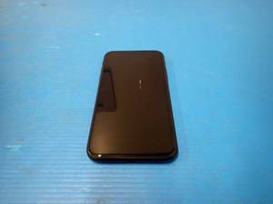 Apple&nbspIphone Xr A1984  64GB of storage  Cellular Carrier Unlocked  Includes Charging Cable  Light scratches on screen
