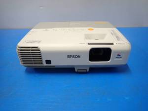 Epson&nbspH382A Projector  1024 x 768 Resolution  2600 ANSI Lumens  Includes power cable&nbsp