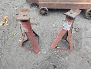 2 heavy duty jack stands