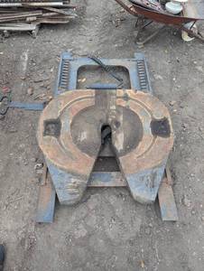 5th wheel Semi Hitch Attachment