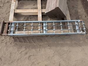 4 Roller Ramp - Move product easily