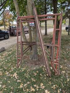 Set of Heavy Duty Wide Scaffolding