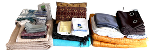 lot 34 image: Assortment of Linens