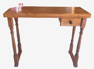 lot 21 image: Cribbage Board Game Table