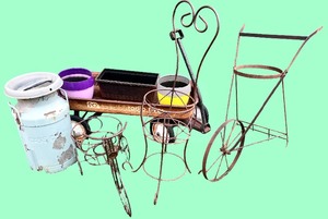 lot 70 image: Garden Decor