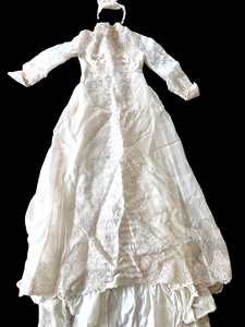 lot 35 image: Antique Wedding Dress and Veil