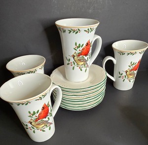 lot 97 image: Vintage Living Quarters Cardinal & Holly Mugs and Saucer Set