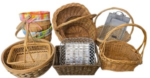 lot 80 image: Assortment of Baskets