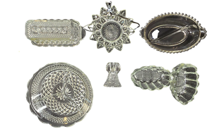 lot 93 image: Vintage Crystal Serving Dishes-Including A Sunflower Shaped Relish Dish