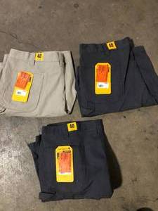 Lot of Assorted Mens work Shorts Various Models and Conditions   Customer Returns See Pictures
