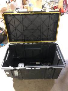 DEWALT Tough Chest 38 in. W 63 Gal. Polypropylene Rolling Tool Box Customer Returns See Pictures