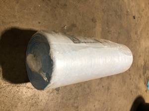 2 ft x 100 ft. Stay Put Surface Protector Customer Returns See Pictures