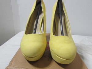 Retail Lot of Fashion Shoes