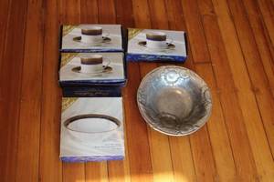 lot 4 image: Royal Collection Espresso Cup and Saucer Set with Decorative Bowl