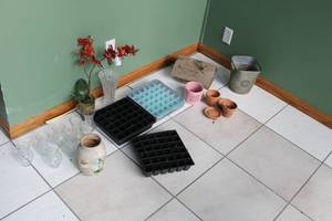 lot 7 image: Assorted Garden Decor and Planters Lot
