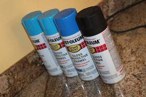 lot 11 image: Rust-Oleum Gloss Protective Enamel Spray Paint Lot