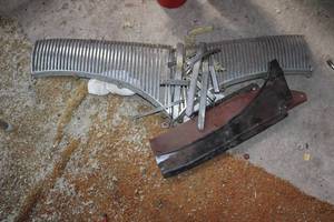 lot 42 image: Assorted Automotive Grill Parts and Trim Pieces