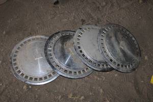 lot 62 image: Set of 4 Vintage Metal Hubcaps