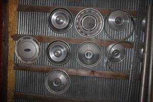 lot 78 image: Vintage Assorted Automotive Hubcaps Lot - Ford and Others