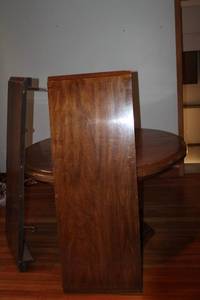 lot 99 image: Vintage Round Wooden Dining Table with Pedestal Base