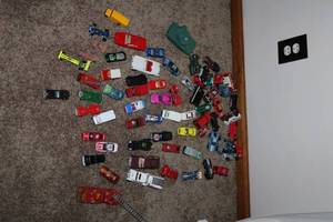 lot 103 image: Lot of Assorted Die-Cast Toy Cars and Vehicles