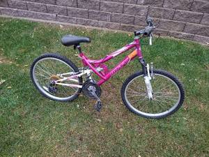 Huffy Trail Runner Bike Pink