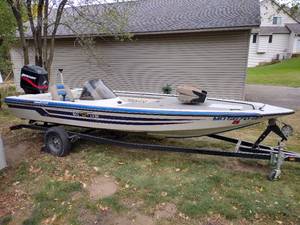 2009 BEEL 278 PRO FD Bass Boat with 125 Mercruiser & 2002 Shorelander Boat Trailer