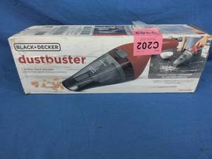 BLACKDECKER Dustbuster Quick Clean 12V Cordless Hand Vacuum