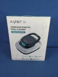 Aiper Scuba 800 Cordless Robotic Pool Vacuum