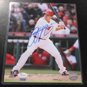 lot 40 image: Cincinnati Reds Joey Votto 8x10 Autograph Photo JSA COA #K18379