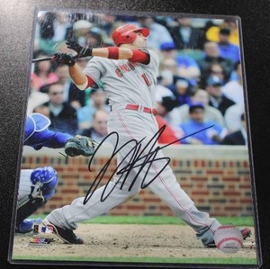 lot 51 image: Cincinnati Reds Joey Votto 8x10 Autograph Photo
