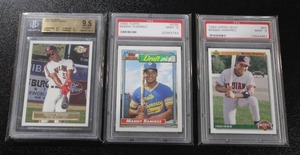 lot 136 image: 1992 Manny Ramirez Rookie Card Graded Lot  3 Rookie Cards
