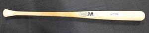lot 165 image: Louisville Slugger Full Size Game Used Cracked Bat T141 MLB Timber