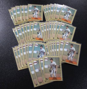 lot 242 image: 1987 Topps Will Clark #420 Rookie Card Lot  47 Rookie Cards